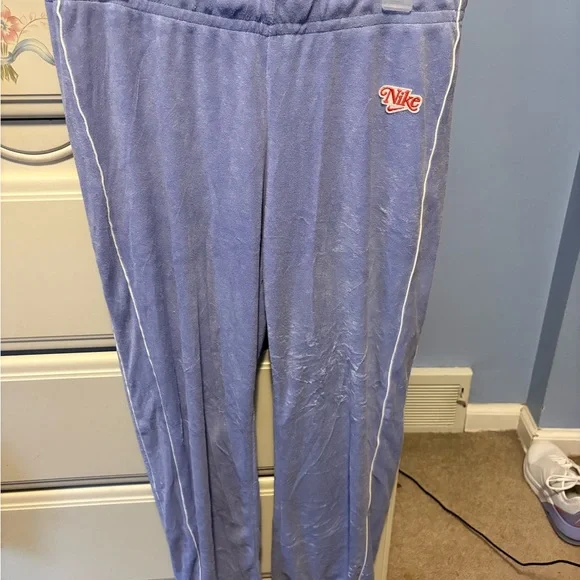 Nike Women's Light Purple Zip-Up Hoodie - Picture 4 of 6